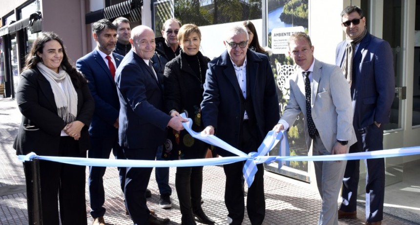 En el Puerto de Frutos, Julio Zamora acompa&ntilde;&oacute; la inauguraci&oacute;n de un nuevo cajero autom&aacute;tico del Banco Naci&oacute;n