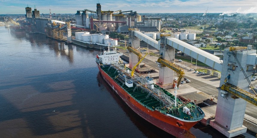 Puerto de Quequén: suma rechazos la intención de Kicillof de intervenir en el mercado de granos