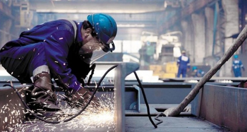 Empresarios apoyan la gestión oficial hacia una política industrial