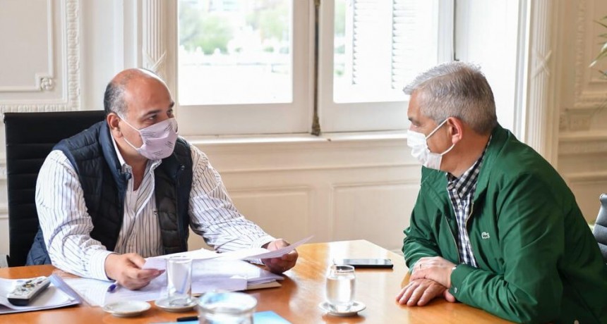 Sin precisiones sobre los temas de la reunión, Domínguez se reunión con el presidente y Manzur