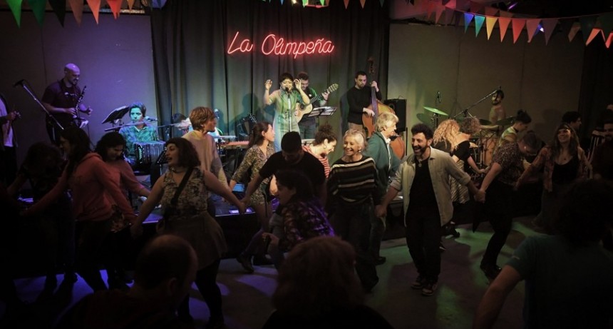 La peña de Don Olimpio: folclore popular, exquisito y bailable a la vez