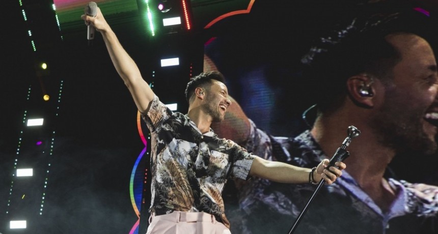 “De hoy en adelante” y con amor en demasía, Luciano Pereyra se presentó en el Luna Park