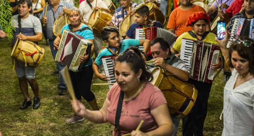 Un documental santiagueño que investiga el sincretismo indígena y católico