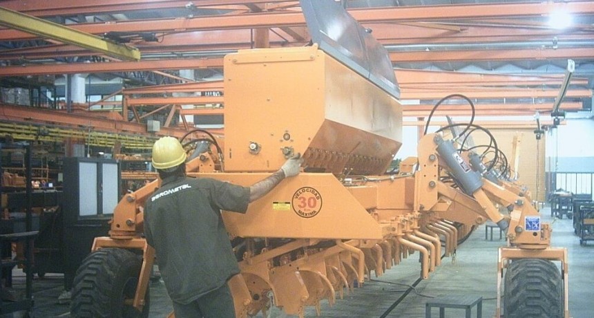 Maquinaria agrícola: la tasa de interés se triplicó en seis meses y las ventas se derrumban