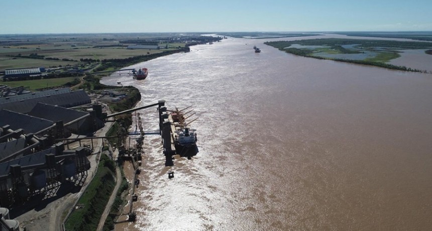 Conflicto internacional: los países limítrofes se unieron contra Argentina por los peajes en la hidrovía