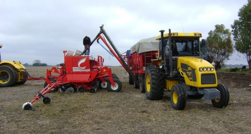 Yo tengo varios discos de vinilo con tangos, valses y pasodobles.. una reliquia.