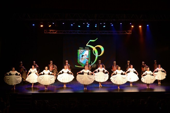 El Ballet de Arte Folclórico Argentino (B.A.F.A) festejó su 50° aniversario en el teatro Niní Marshall de Tigre