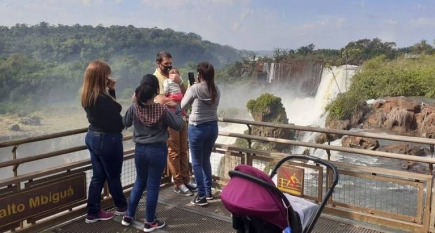 El movimiento turístico supera los niveles de prepandemia en los principales destinos del país