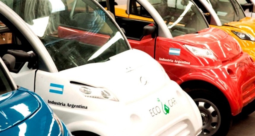 Proponen que a partir de 2041 todos los autom&oacute;viles fabricados en Argentina sean el&eacute;ctricos