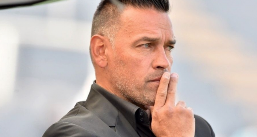 Gamboa se fue de Newells, que buscará a Heinze o Berizzo 