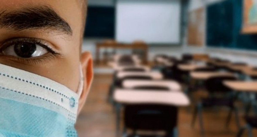 Aprobaron nuevos protocolos sobre el uso del barbijo y el aislamiento en las escuelas
