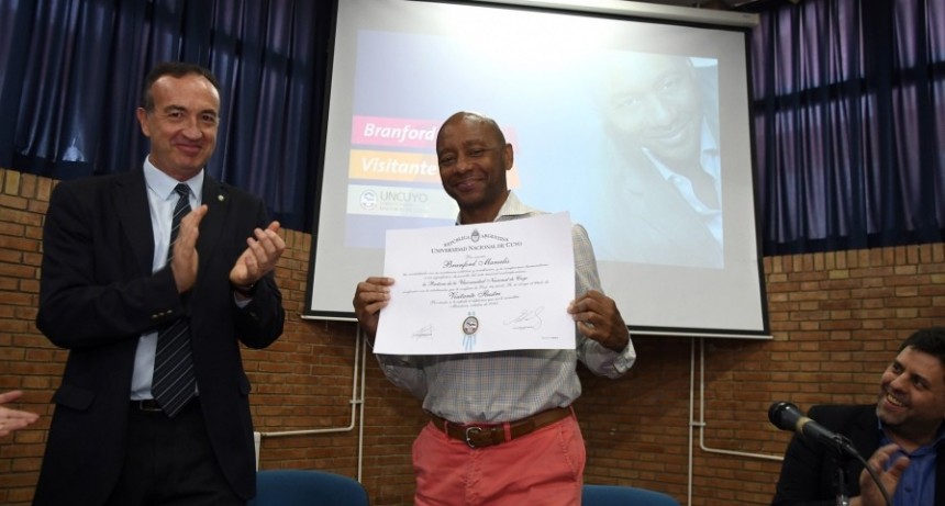 Nombran Visitante Ilustre a Branford Marsalis, estrella del “Mendoza Sax Fest”