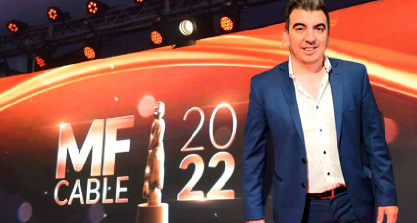 Iván Camaño en la alfombra roja de los Martin Fierro