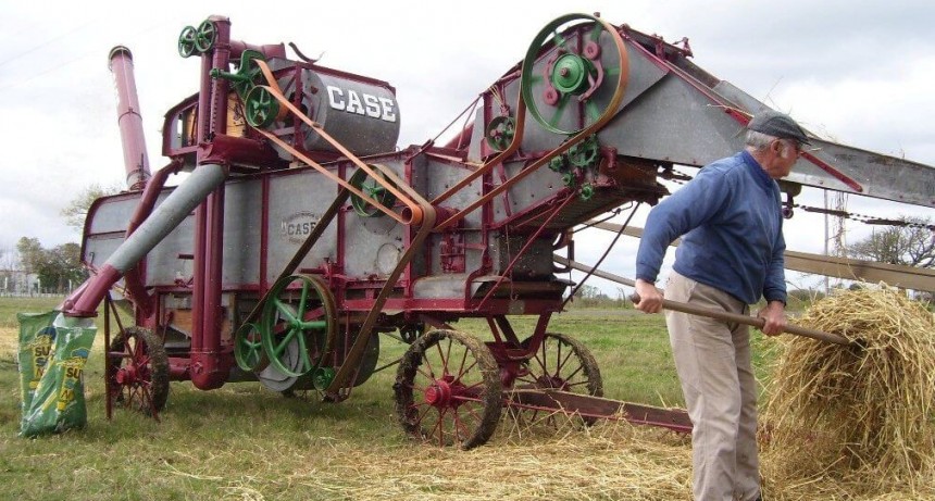 El sorprendente museo de la maquinaria agrícola en Entre Ríos: “Los abuelos las miran y se emocionan”