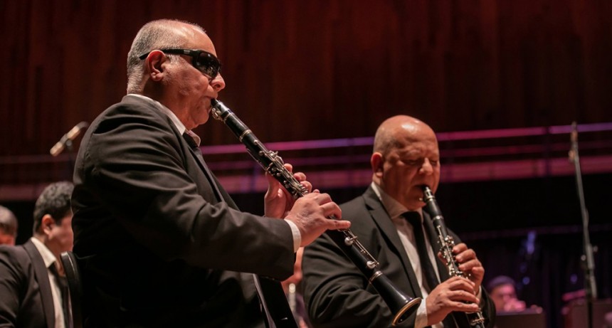 Designios de aqu&iacute; y de all&aacute;, con la Banda Sinf&oacute;nica Nacional de Ciegos