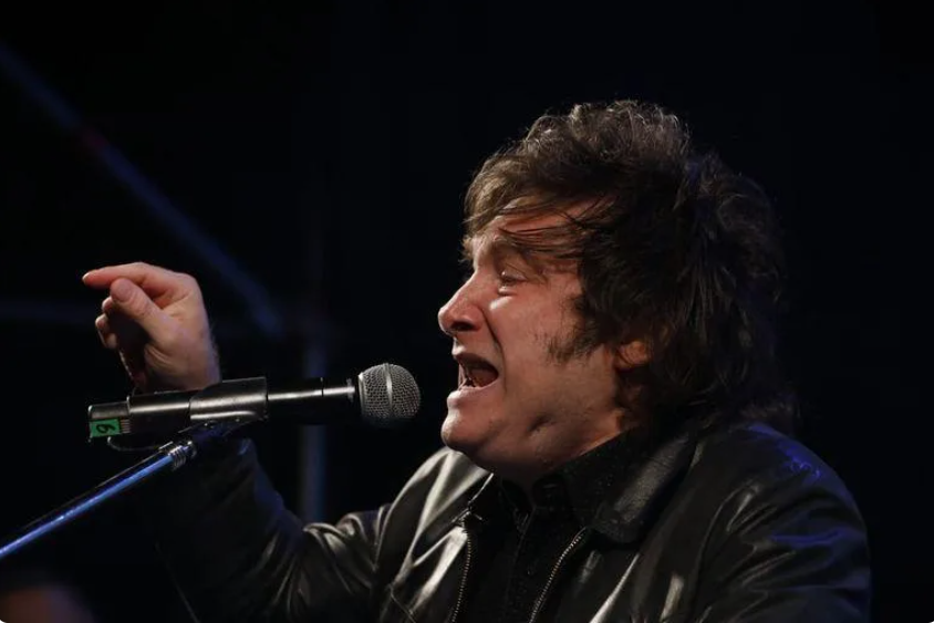  Milei vuelve a cerrar la campaña con un acto en Parque Lezama 