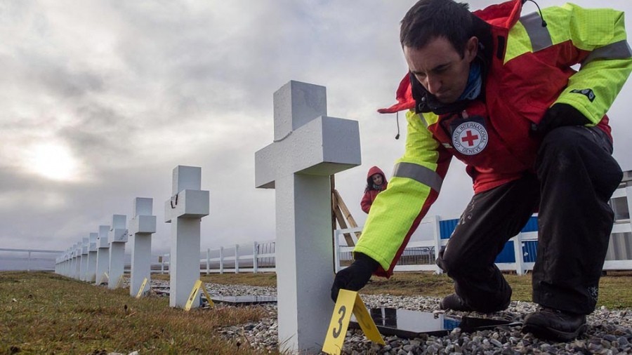 Cafiero recibirá el Informe Final de las identificaciones en Malvinas