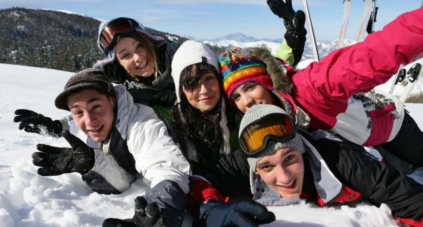 Ya se anotaron 44 mil estudiantes bonaerenses para los viajes de egresados gratuitos