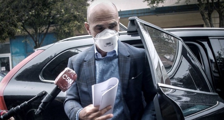 Autorizaron a Arribas a viajar a Emiratos Árabes y la querella tiene miedo de que se fugue