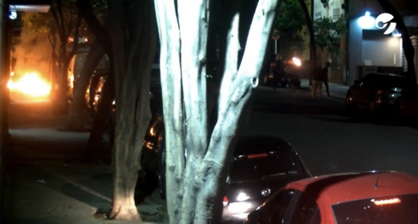 Todo el arco político repudió el ataque al edificio del Grupo Clarín