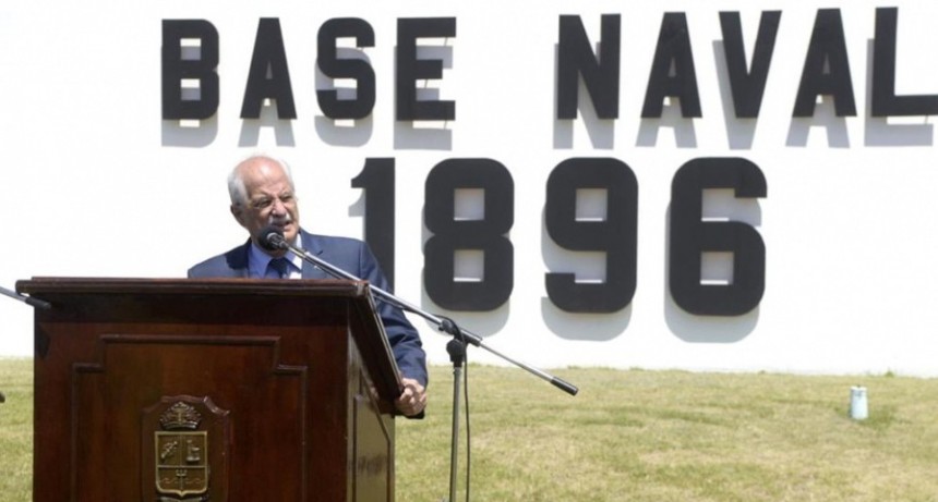 Taiana dijo que la base naval Puerto Belgrano 