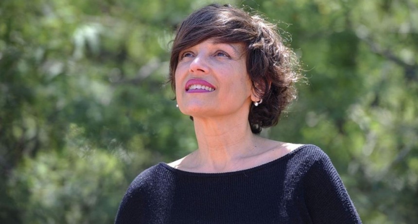 Astudillo, una “Peregrina” lanzada a compartir la música desde “la cosmovisión femenina”