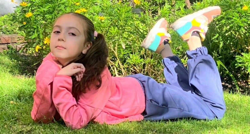 El Arte de Abril Camaño, se abraza en una Nueva Linea de Ropa