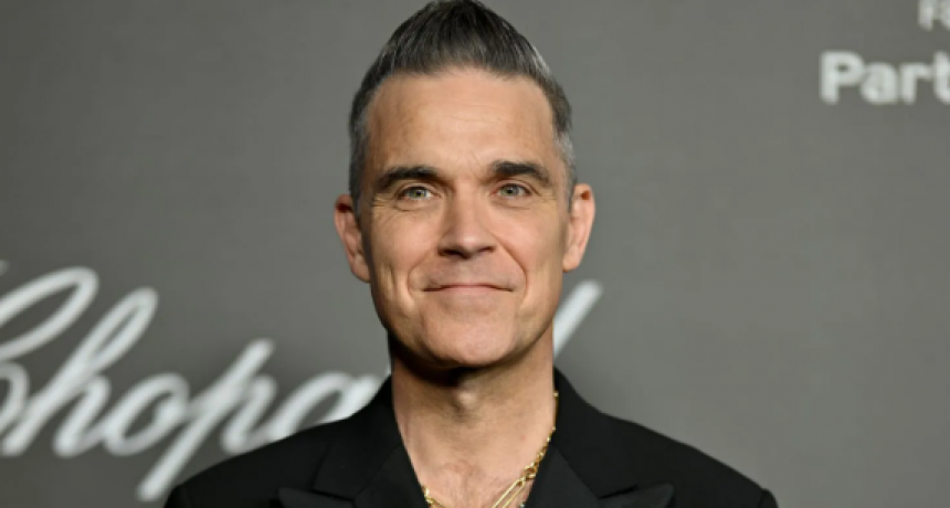 Robbie Williams habló de su pasado con las drogas: “Estoy hecho polvo”