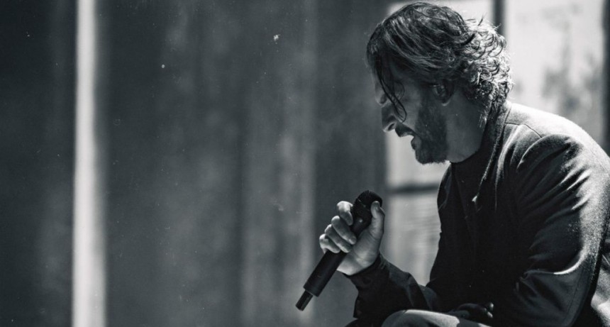 Arjona cerrará su exitosa gira “Blanco y negro” en el estadio de Vélez