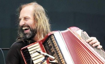 El Chango Spasiuk en un nuevo proyecto sonoro, entre el folklore y la música electrónica