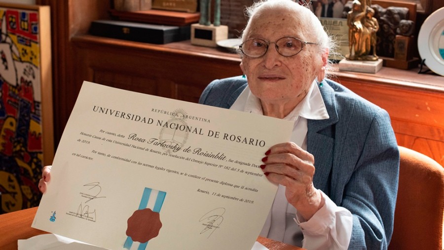 Otorgaron el título de Doctora Honoris Causa a la vicepresidenta de Abuelas de Plaza de Mayo