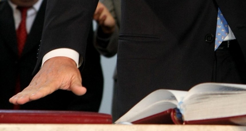 Quiénes son los diputados que juran hoy en el Congreso