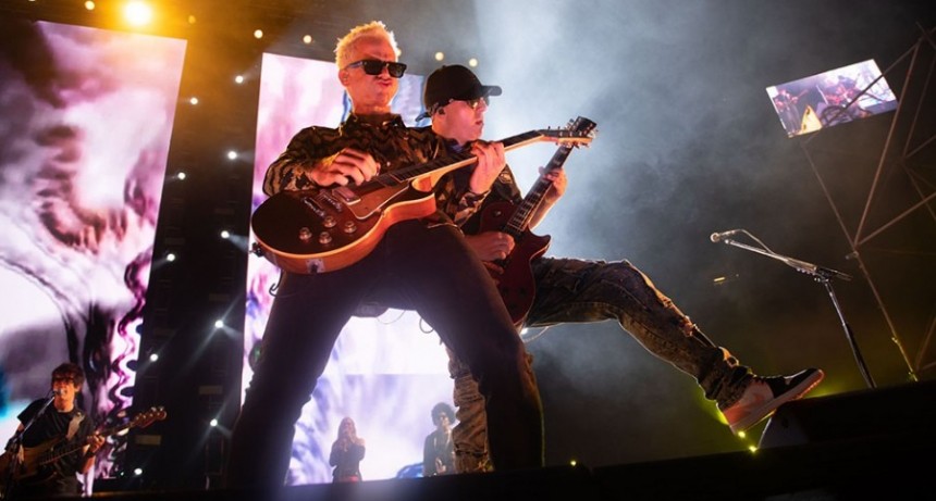 El Indio Solari participó virtualmente del concierto de Los Fundamentalistas en La Plata