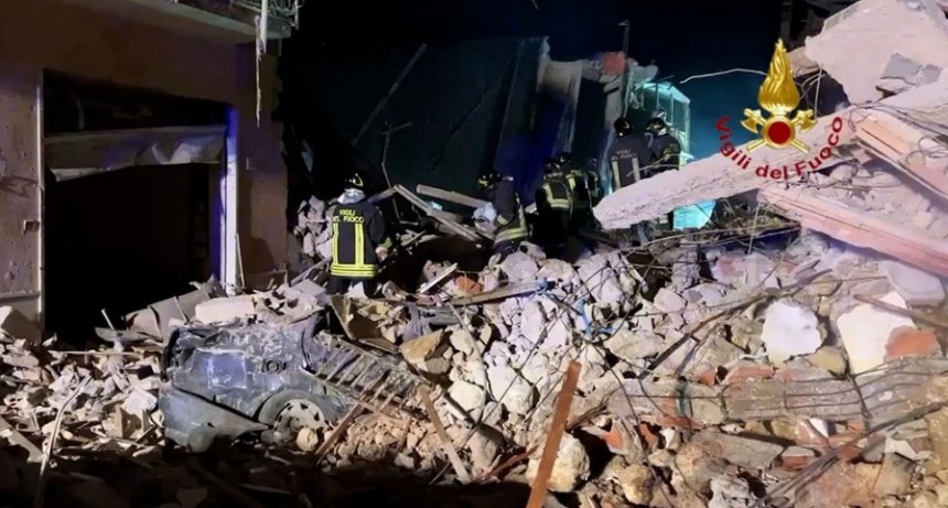 Derrumbe de un edificio en Sicilia: tres muertos y seis desaparecidos