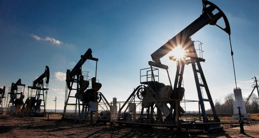 Retiraron más de 1.300 metros cúbicos del terreno afectado por el derrame de petróleo