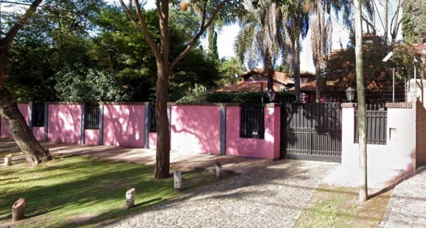 Ingresaron a la casa de un exsenador, y le robaron 10 mil dólares y 2 millones de pesos