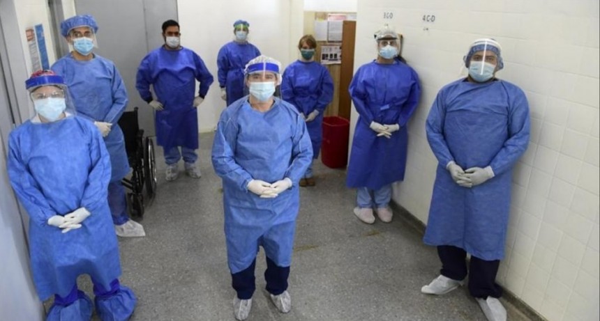 Los médicos porteños suspenden la atención en las Unidades Febriles por la agresión a un profesional