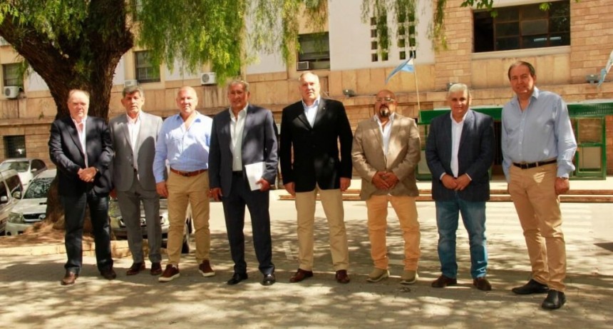 Para crecer en la producci&oacute;n de carne: crean la Federaci&oacute;n Agr&iacute;cola Ganadera del Oeste Argentino
