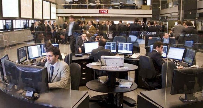 Luna Sujatovich: “A veces la identidad es un misterio, y la música también”