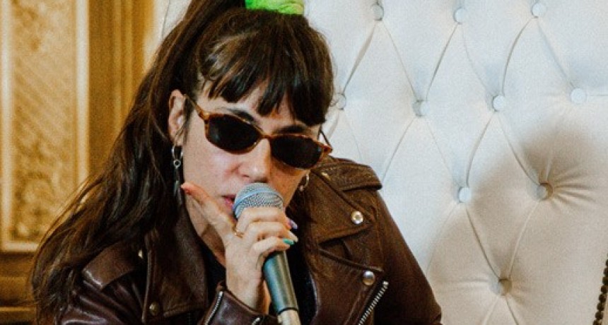 Sara Hebe estrena el videoclip de “Kenny Bell”