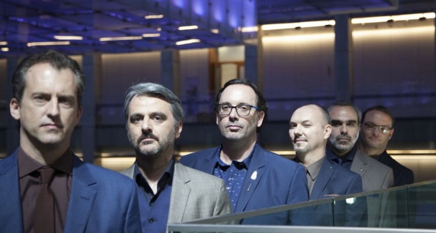 El sexteto argentino Escalandrum lanza “Escalectric” con shows en Thelonious