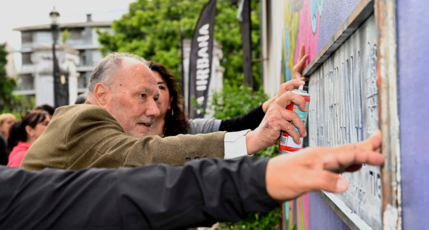 El Municipio de Tigre homenajeó en la Escuela Secundaria Marcos Sastre a Tomás Abad, detenido-desaparecido por la última dictadura cívico-militar