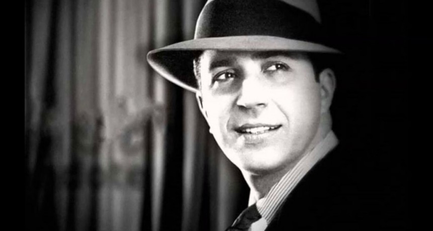 De criollista a tanguero: a un siglo de la transformación de Gardel