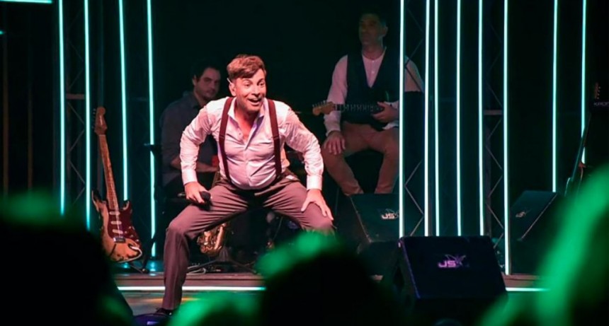 Martín Bossi presentó su “Live Comedy” en la temporada teatral de Mar del Plata
