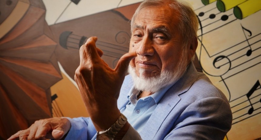 Zamba Quipildor se despide de los escenarios con un concierto histórico de la Misa Criolla en la Explanada del Palacio Libertad