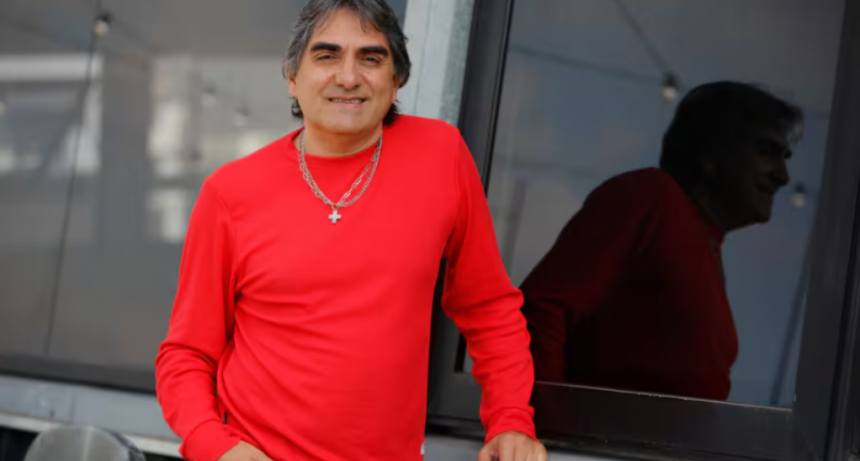 Kike Teruel cierra el año con una tarde de folklore y grandes voces