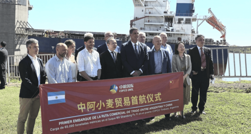 Un fin de año histórico para el trigo: partió desde Timbúes el primer embarque rumbo a China